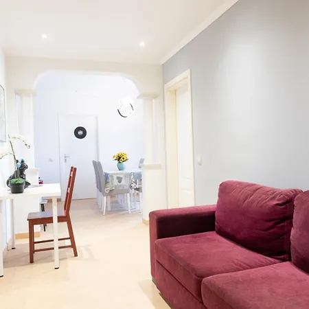 Bed & Breakfast Vinyl Flat -