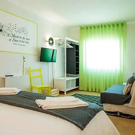 Vinyl Flat - Bed & Breakfast 3*
