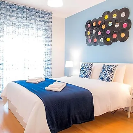 Vinyl Flat - Bed & Breakfast 3*