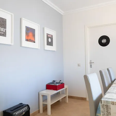 Vinyl Flat - Bed and Breakfast