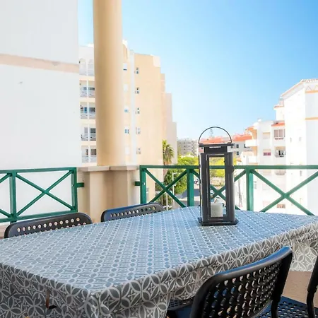 Vinyl Flat - Oda ve Kahvaltı